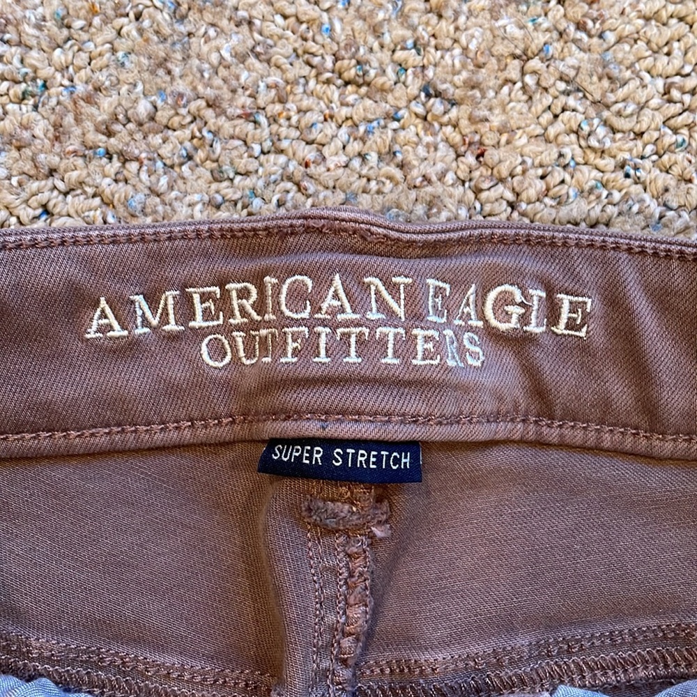 American Eagle Jean Shorts. Midi. Super Stretch - Picture 3 of 4